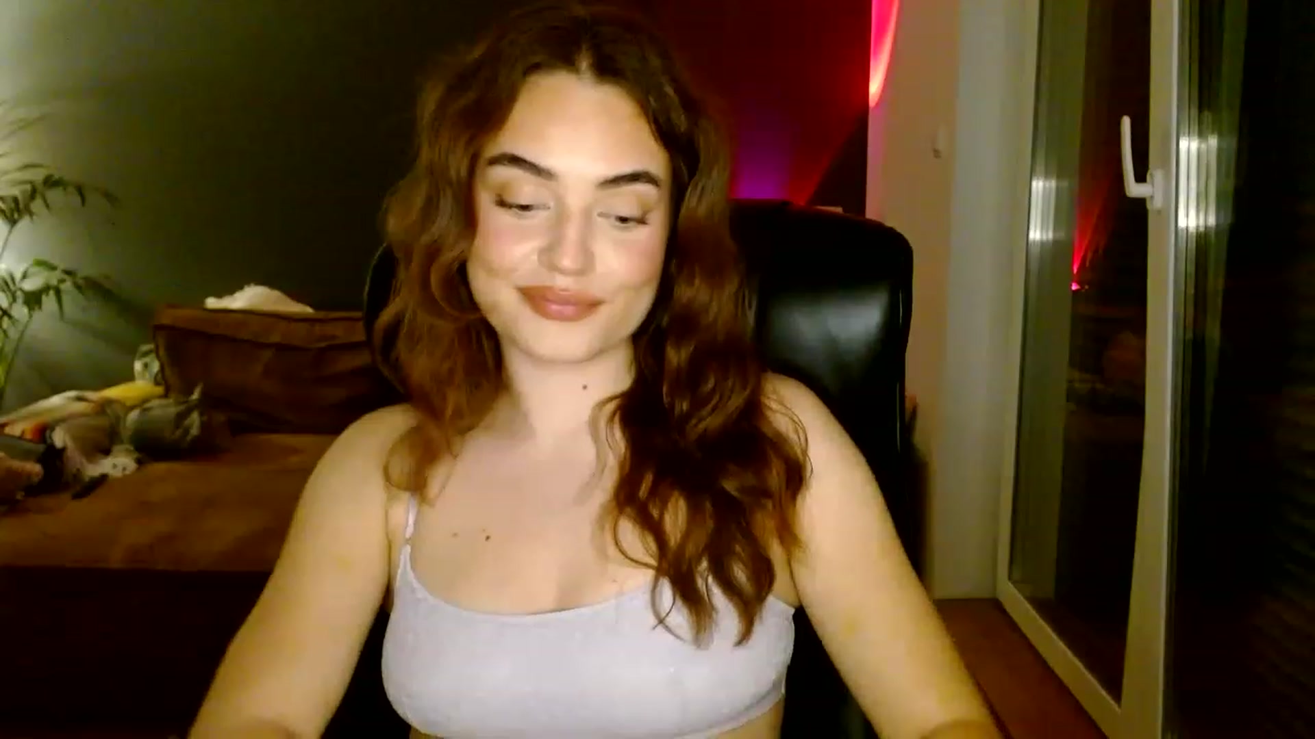 Gallery image thumbnail from Burlsquelena's myfreecams stream on, 06/13/2023, 22:27 image 20 of 20