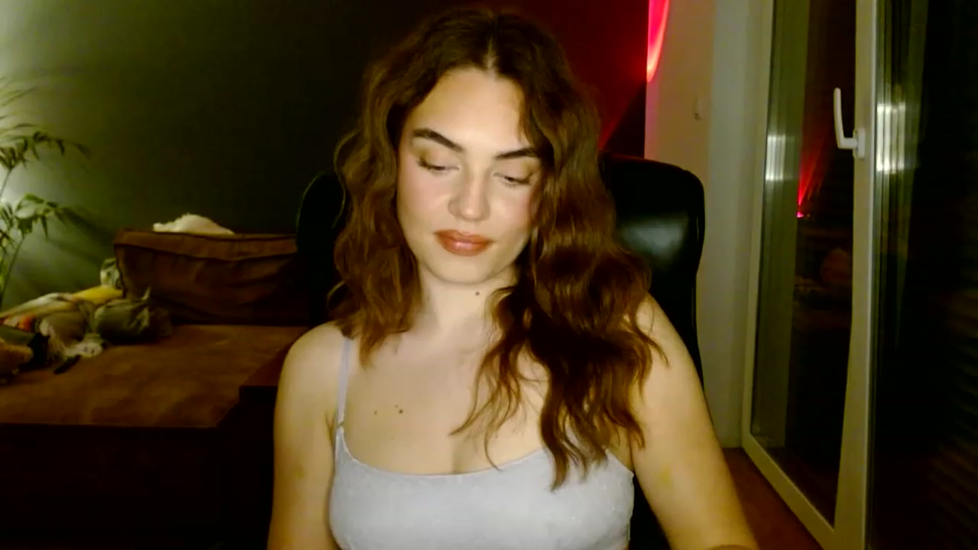 Gallery image thumbnail from Burlsquelena's myfreecams stream on, 06/13/2023, 22:27 image 1 of 20
