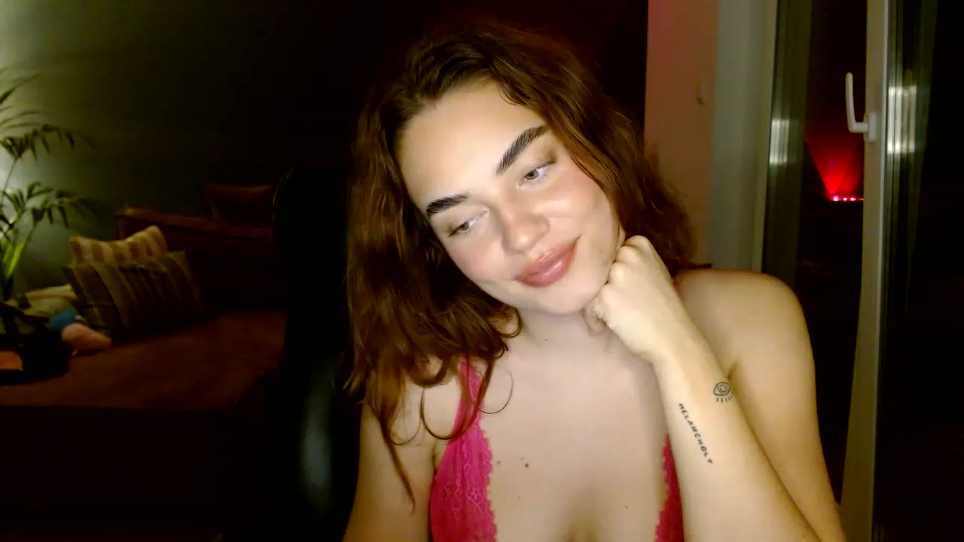 Gallery image thumbnail from Burlsquelena's myfreecams stream on, 06/19/2023, 22:31 image 16 of 20