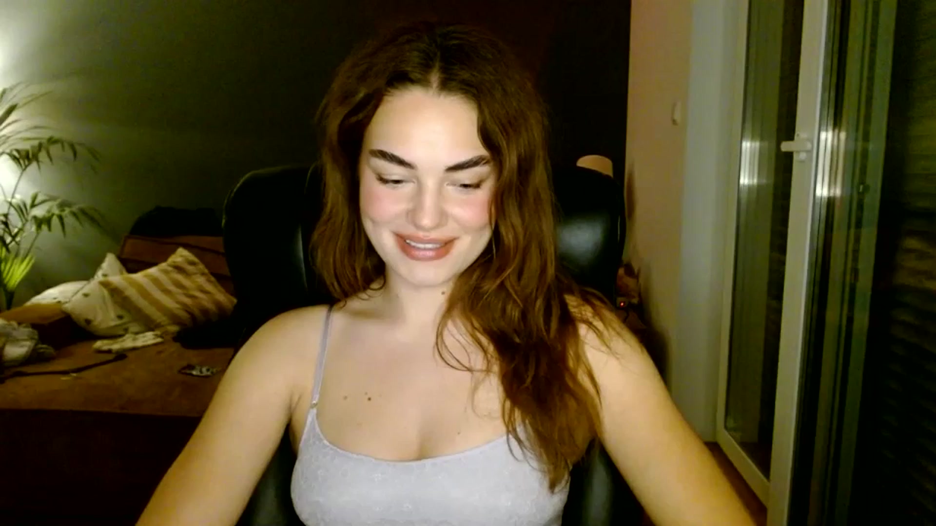 Gallery image thumbnail from Burlsquelena's myfreecams stream on, 07/09/2023, 23:24 image 11 of 20