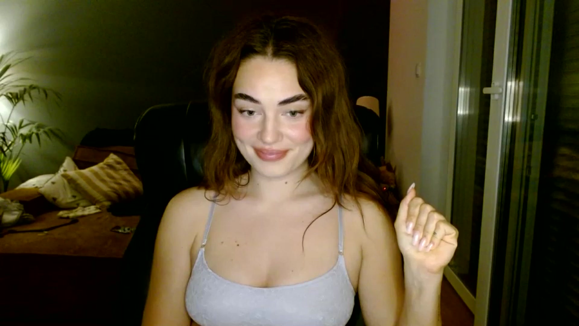 Gallery image thumbnail from Burlsquelena's myfreecams stream on, 07/09/2023, 23:24 image 12 of 20