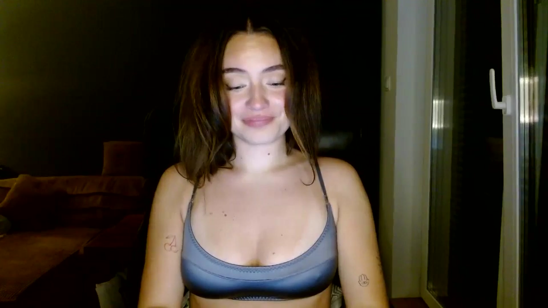 Gallery image thumbnail from Burlsquelena's myfreecams stream on, 06/12/2024, 23:26 image 17 of 20