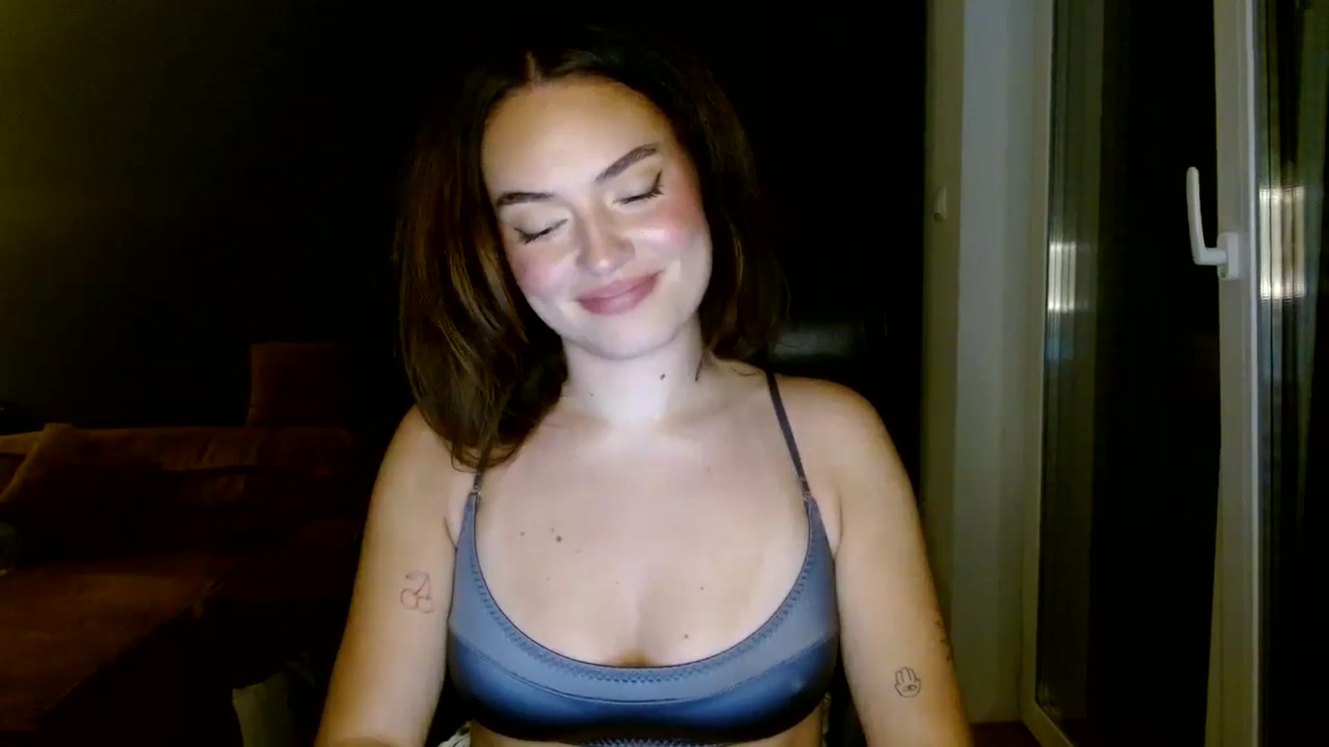 Gallery image thumbnail from Burlsquelena's myfreecams stream on, 06/12/2024, 23:26 image 8 of 20