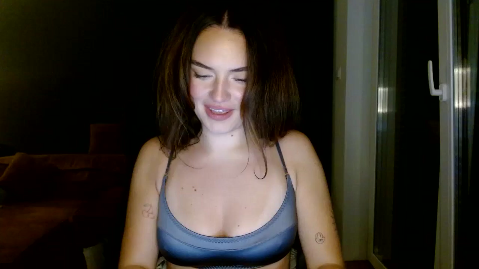 Gallery image thumbnail from Burlsquelena's myfreecams stream on, 06/12/2024, 23:26 image 16 of 20