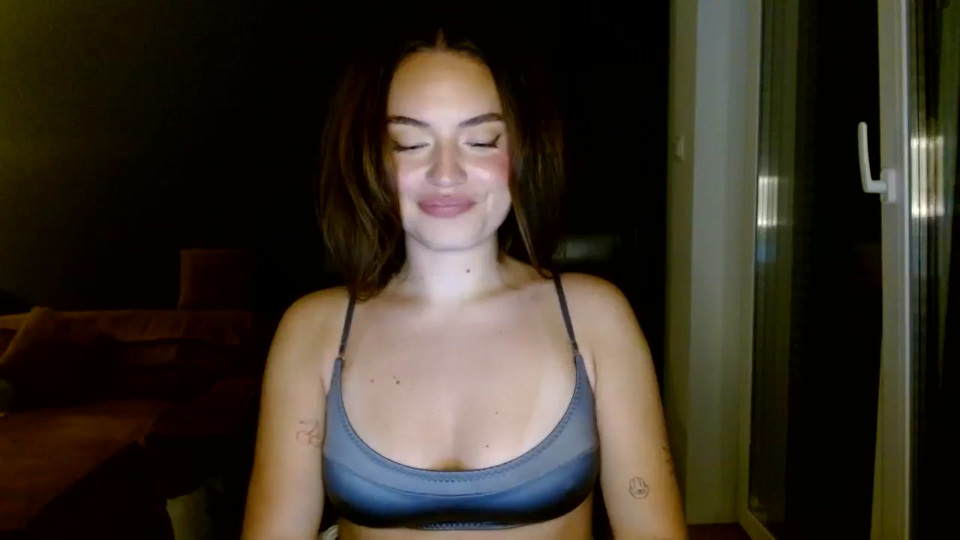 Gallery image thumbnail from Burlsquelena's myfreecams stream on, 06/12/2024, 23:26 image 6 of 20