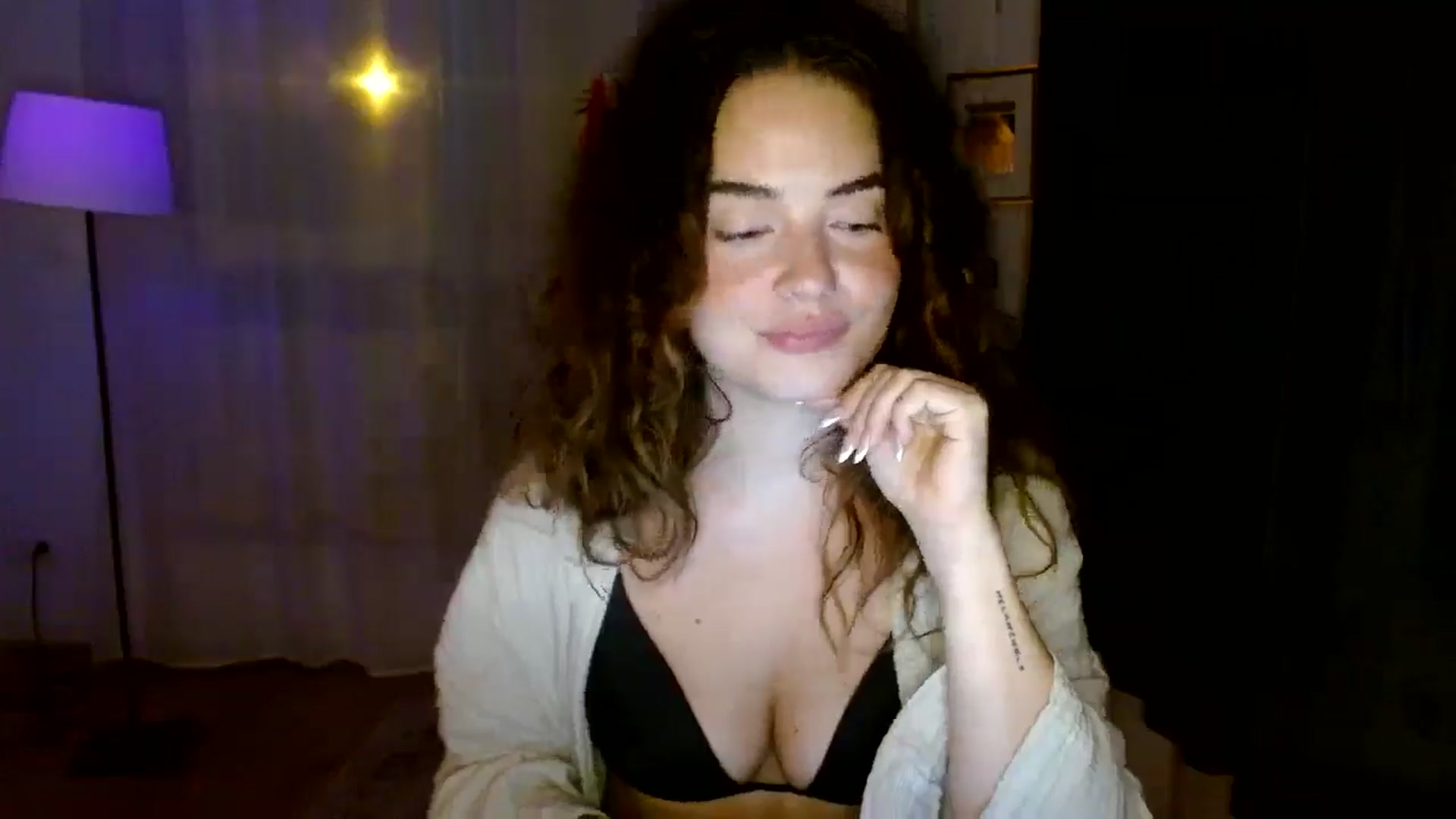 Gallery image thumbnail from Burlsquelena's myfreecams stream on, 07/22/2024, 23:11 image 7 of 20
