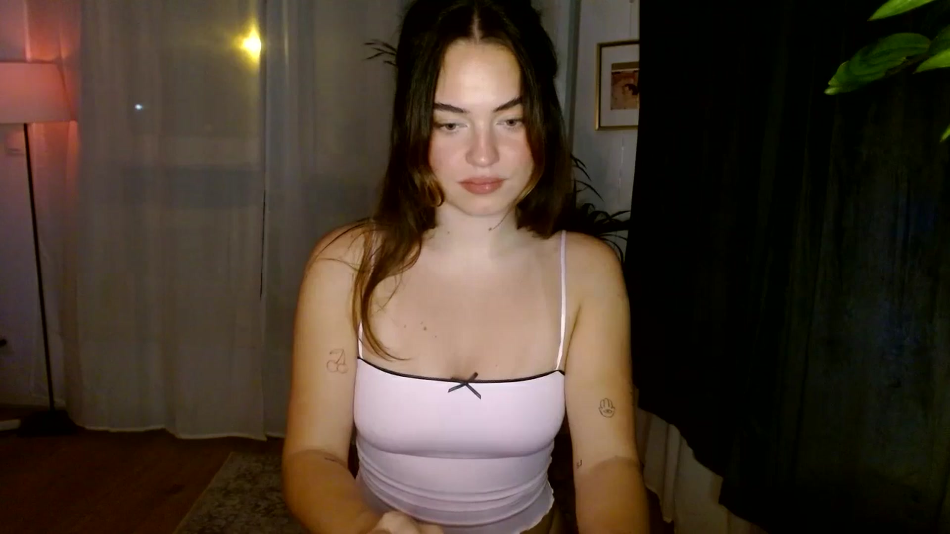 Gallery image thumbnail from Burlsquelena's myfreecams stream on, 07/25/2024, 21:35 image 19 of 20