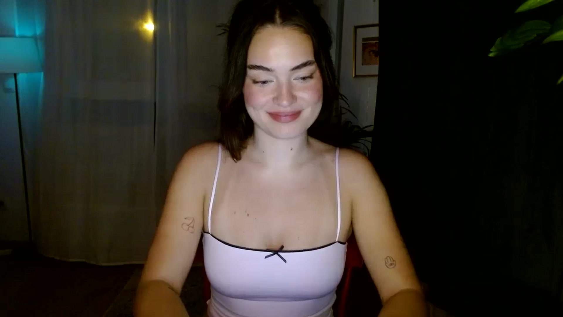 Gallery image thumbnail from Burlsquelena's myfreecams stream on, 07/25/2024, 21:35 image 4 of 20