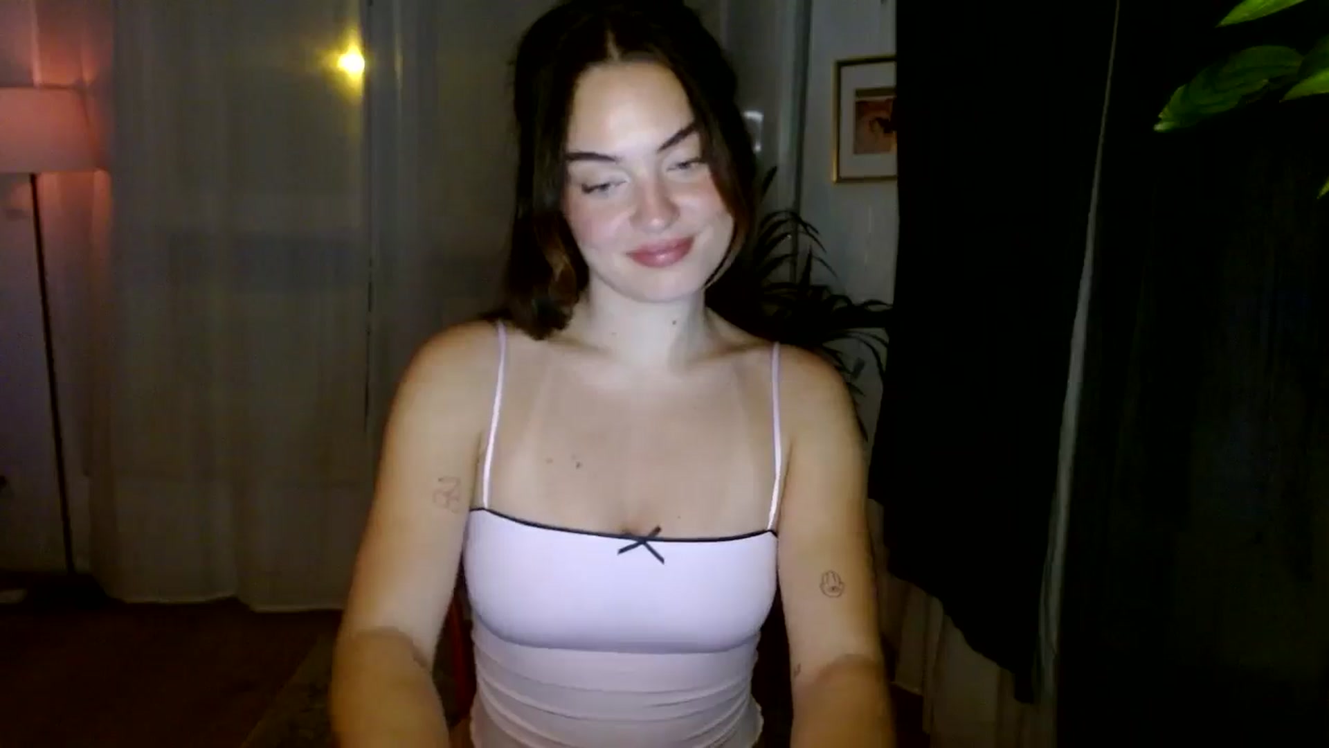 Gallery image thumbnail from Burlsquelena's myfreecams stream on, 07/25/2024, 22:45 image 3 of 20