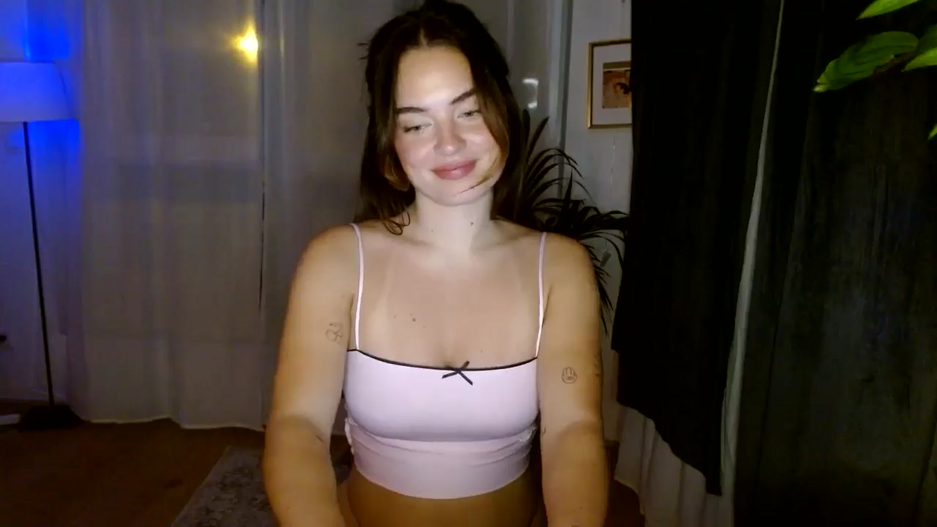 Gallery image thumbnail from Burlsquelena's myfreecams stream on, 07/25/2024, 22:45 image 9 of 20