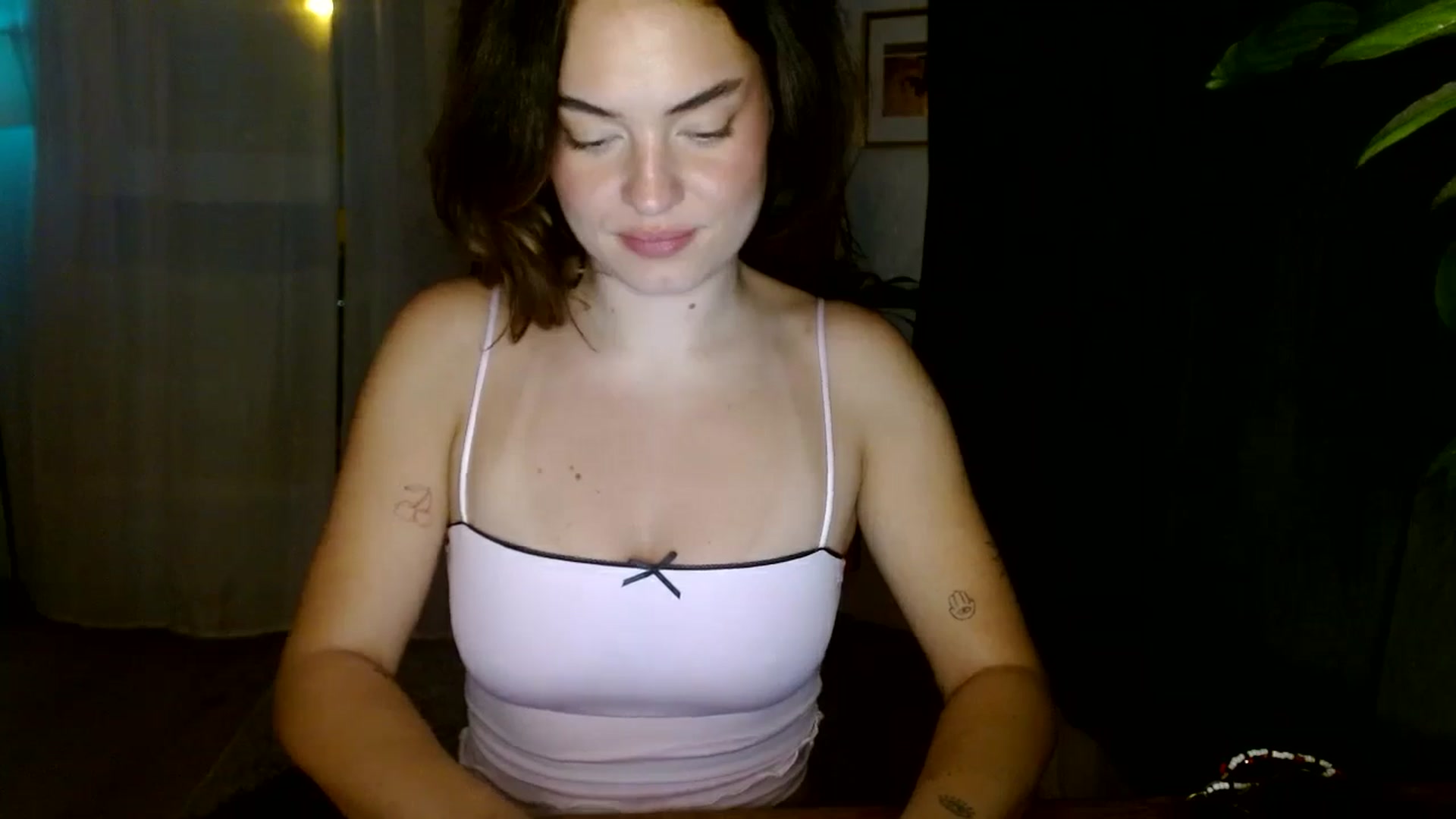 Gallery image thumbnail from Burlsquelena's myfreecams stream on, 07/25/2024, 23:38 image 19 of 20