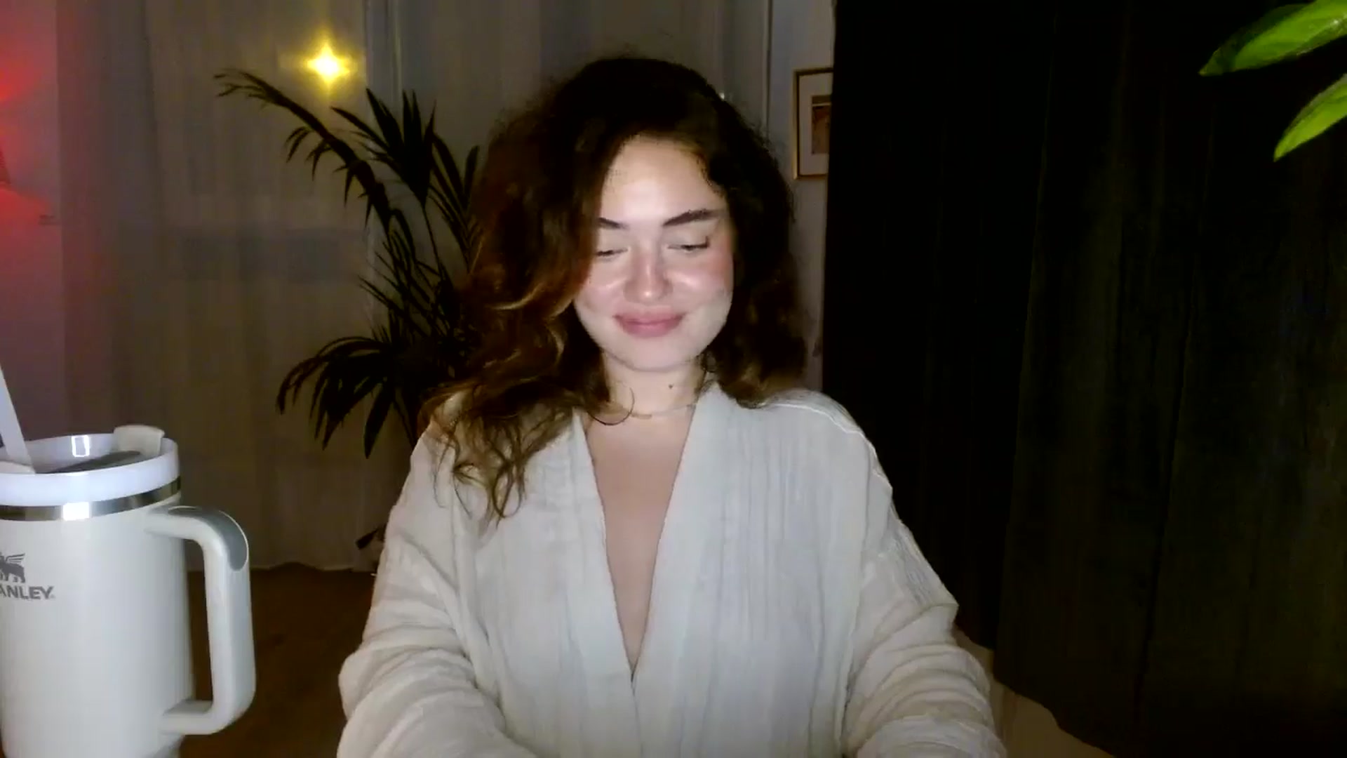 Gallery image thumbnail from Burlsquelena's myfreecams stream on, 08/01/2024, 01:37 image 16 of 20