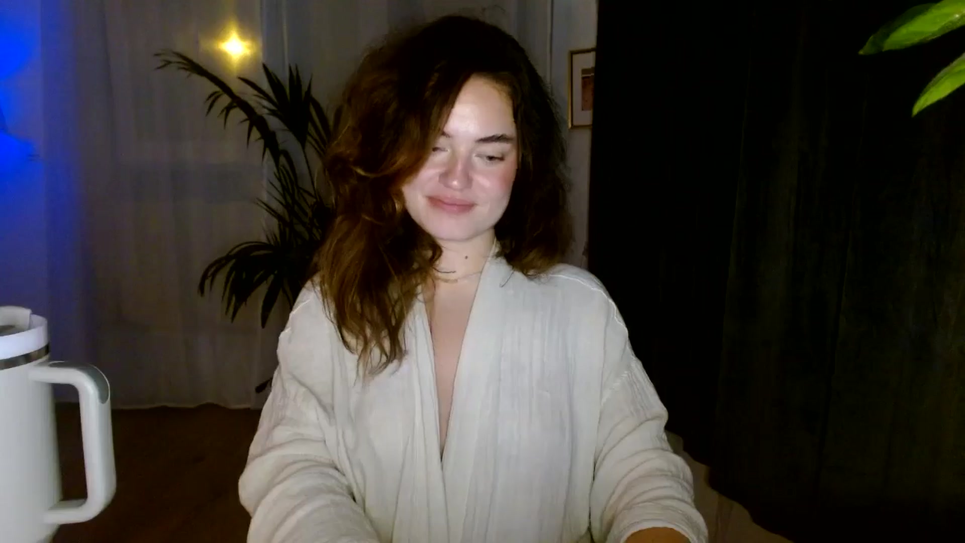 Gallery image thumbnail from Burlsquelena's myfreecams stream on, 08/01/2024, 01:37 image 11 of 20