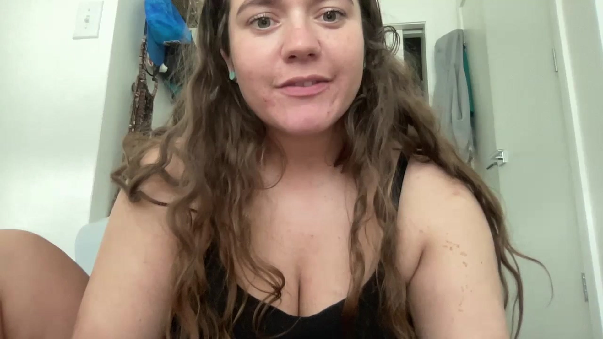 Gallery image thumbnail from Busssty's myfreecams stream on, 04/26/2024, 17:54 image 3 of 20