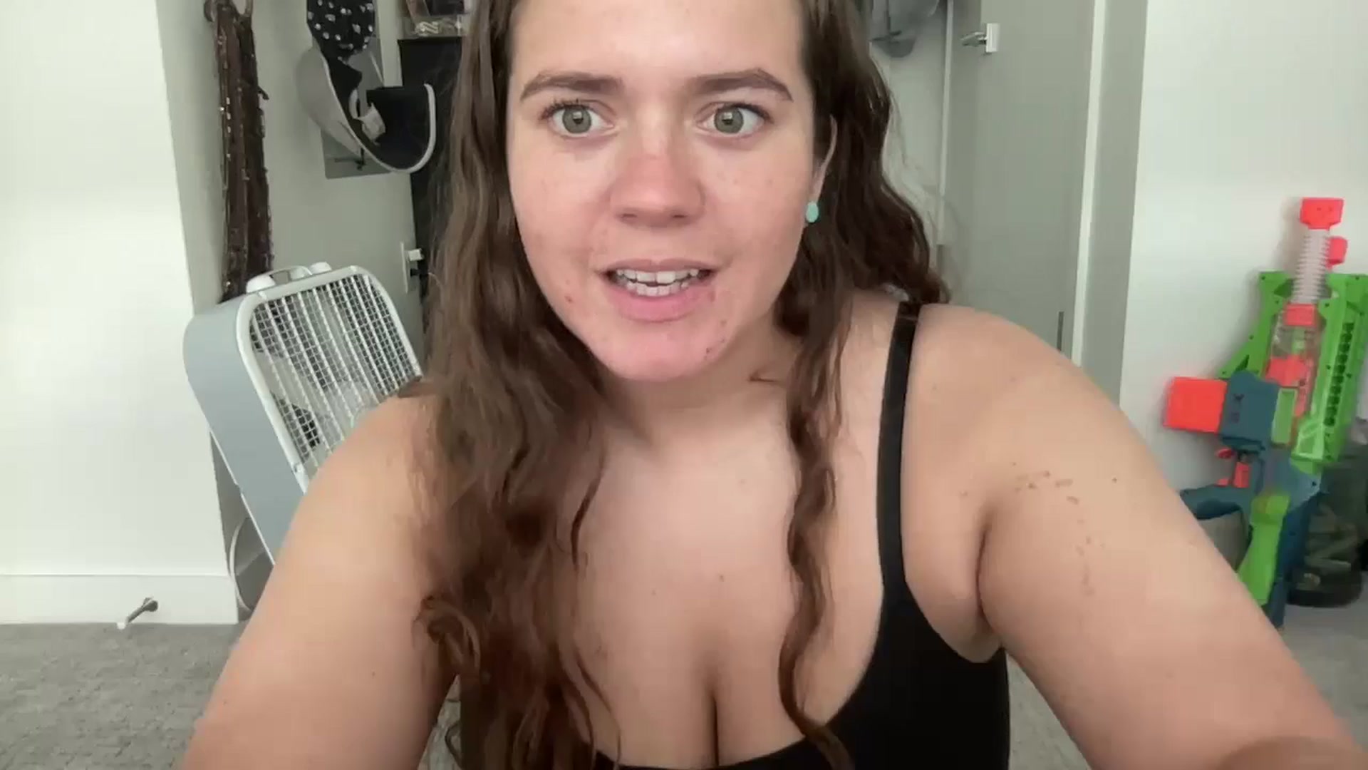 Gallery image thumbnail from Busssty's myfreecams stream on, 04/26/2024, 17:54 image 13 of 20