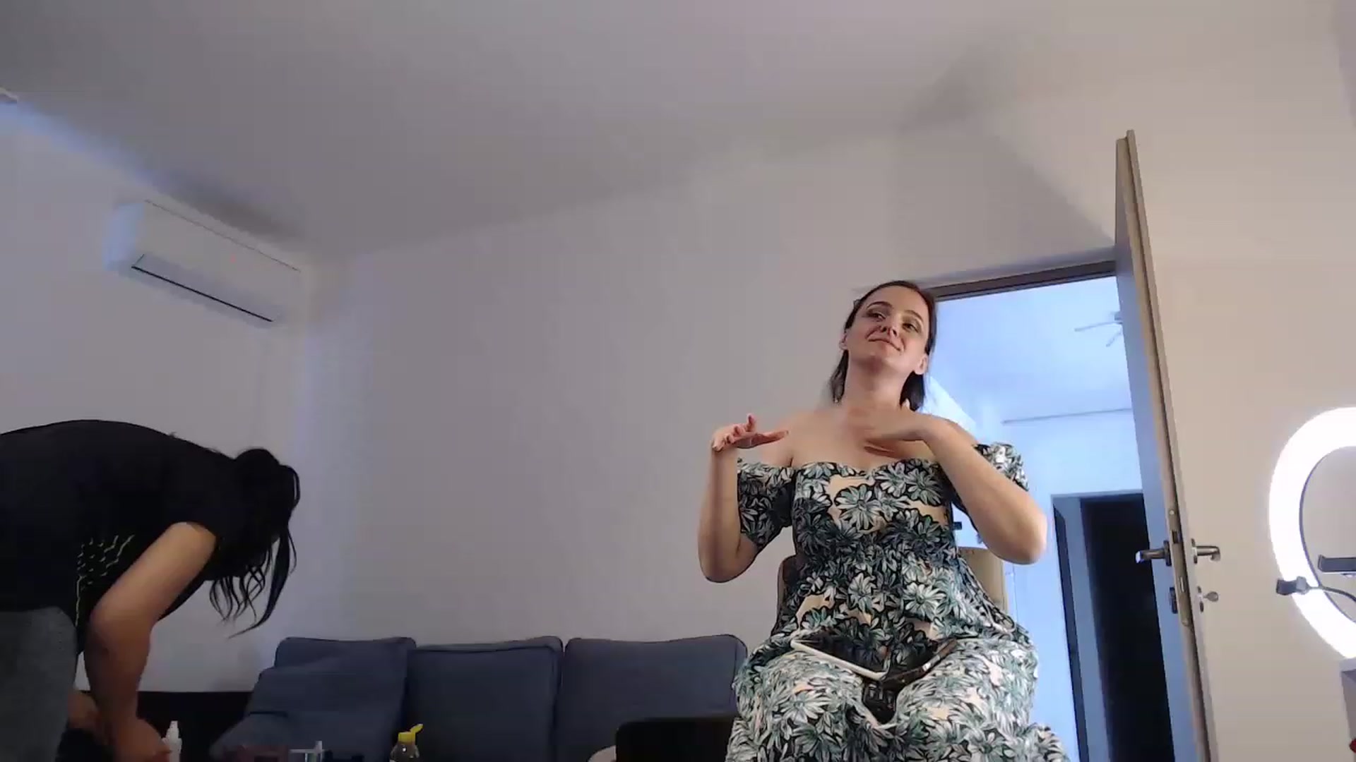 Gallery image thumbnail from BustyGeoBabyX's myfreecams stream on, 05/20/2023, 11:10 image 7 of 20