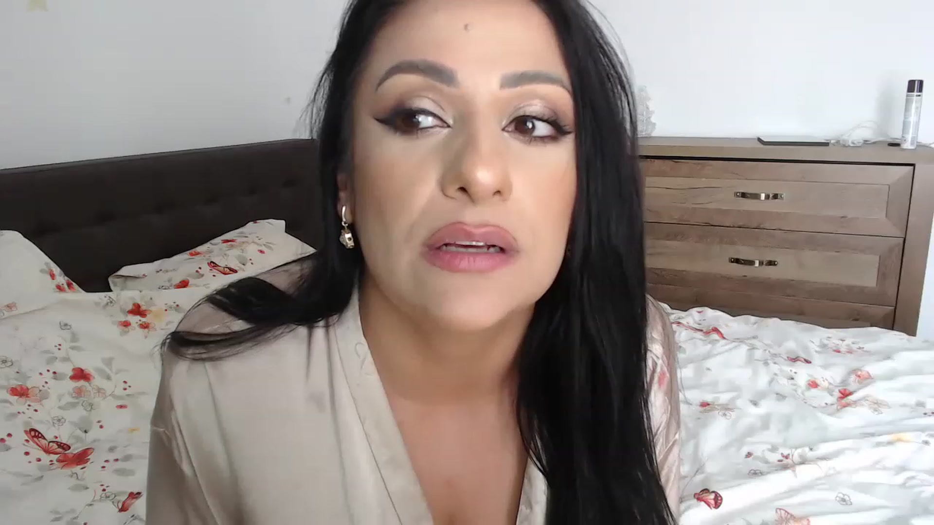 Gallery image thumbnail from BustyGeoBabyX's myfreecams stream on, 05/26/2023, 12:20 image 4 of 20