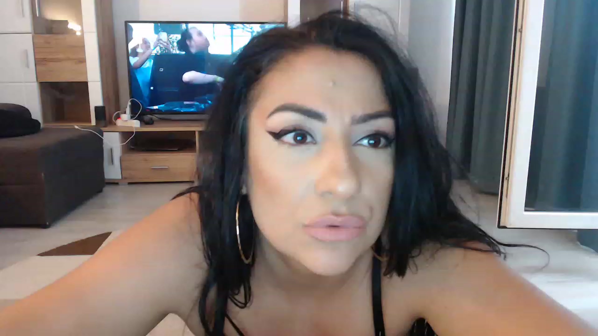 Gallery image thumbnail from BustyGeoBabyX's myfreecams stream on, 06/07/2023, 12:33 image 20 of 20