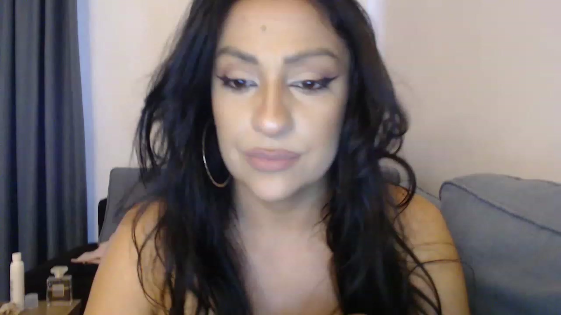 Gallery image thumbnail from BustyGeoBabyX's myfreecams stream on, 06/12/2023, 13:58 image 16 of 20