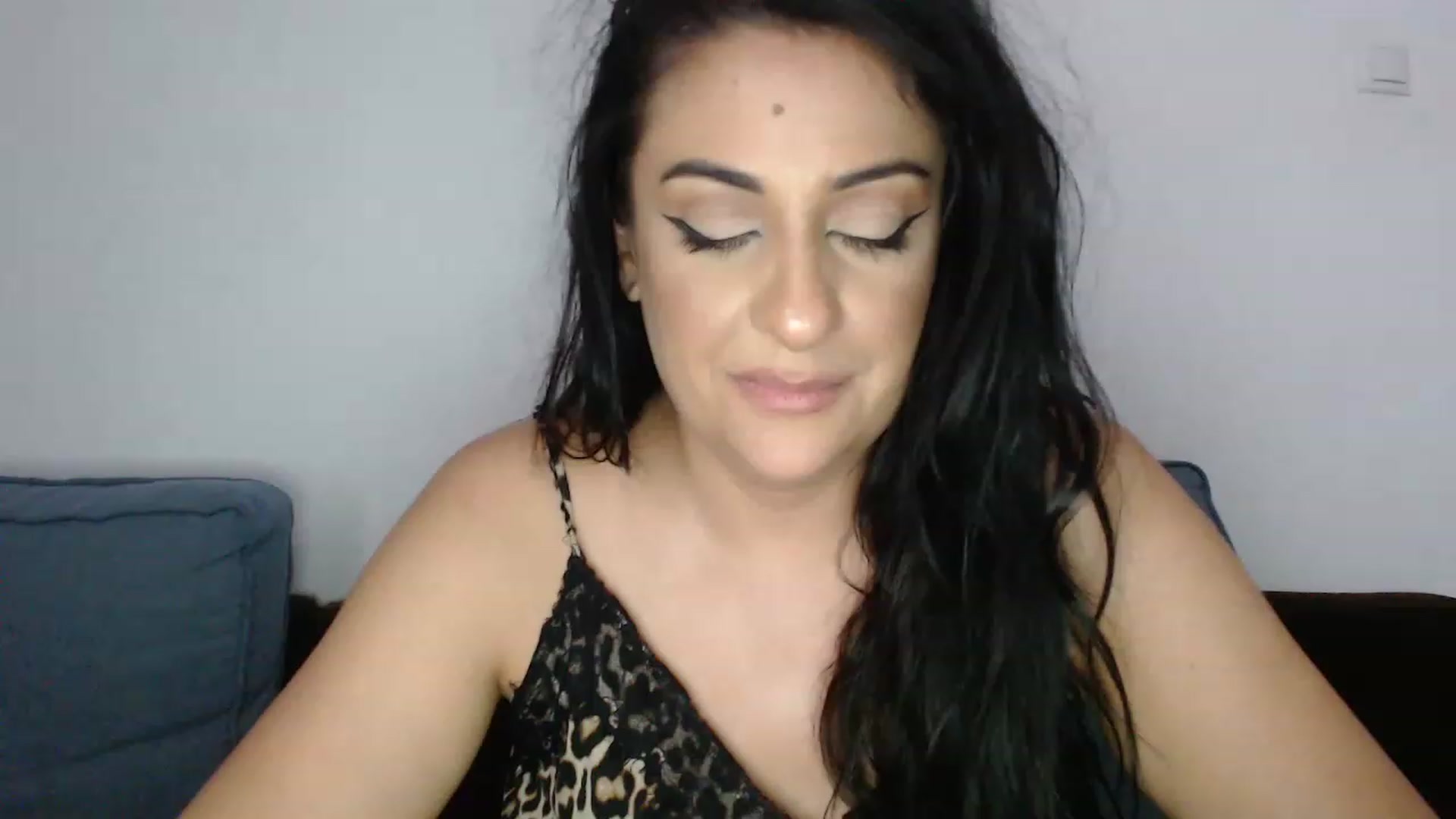 Gallery image thumbnail from BustyGeoBabyX's myfreecams stream on, 06/28/2023, 11:34 image 3 of 20