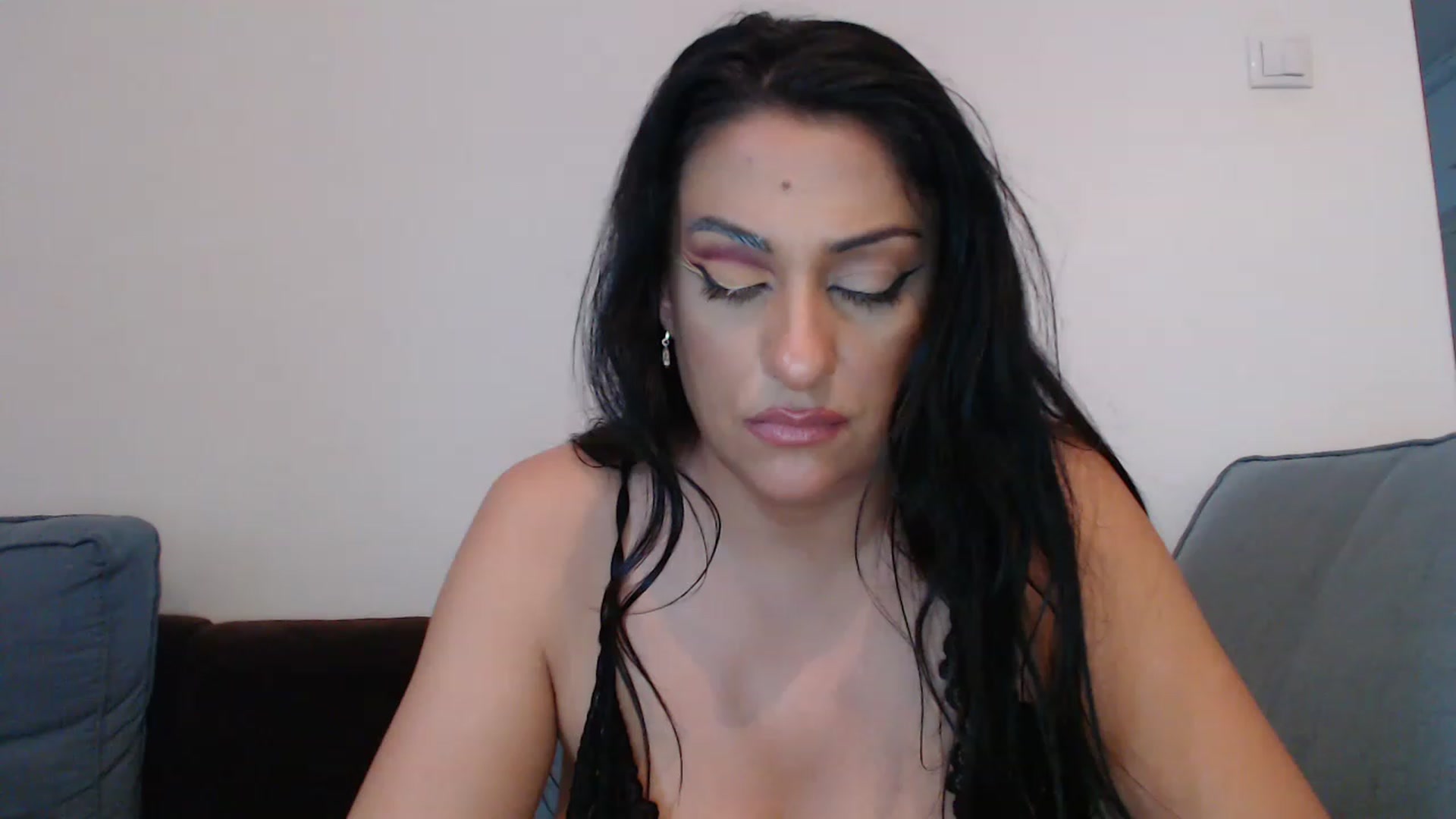 Gallery image thumbnail from BustyGeoBabyX's myfreecams stream on, 06/28/2023, 15:13 image 17 of 20