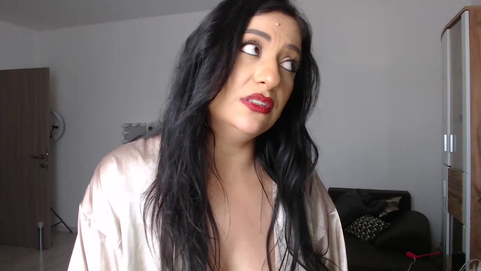 Gallery image thumbnail from BustyGeoBabyX's myfreecams stream on, 07/05/2023, 10:27 image 1 of 20