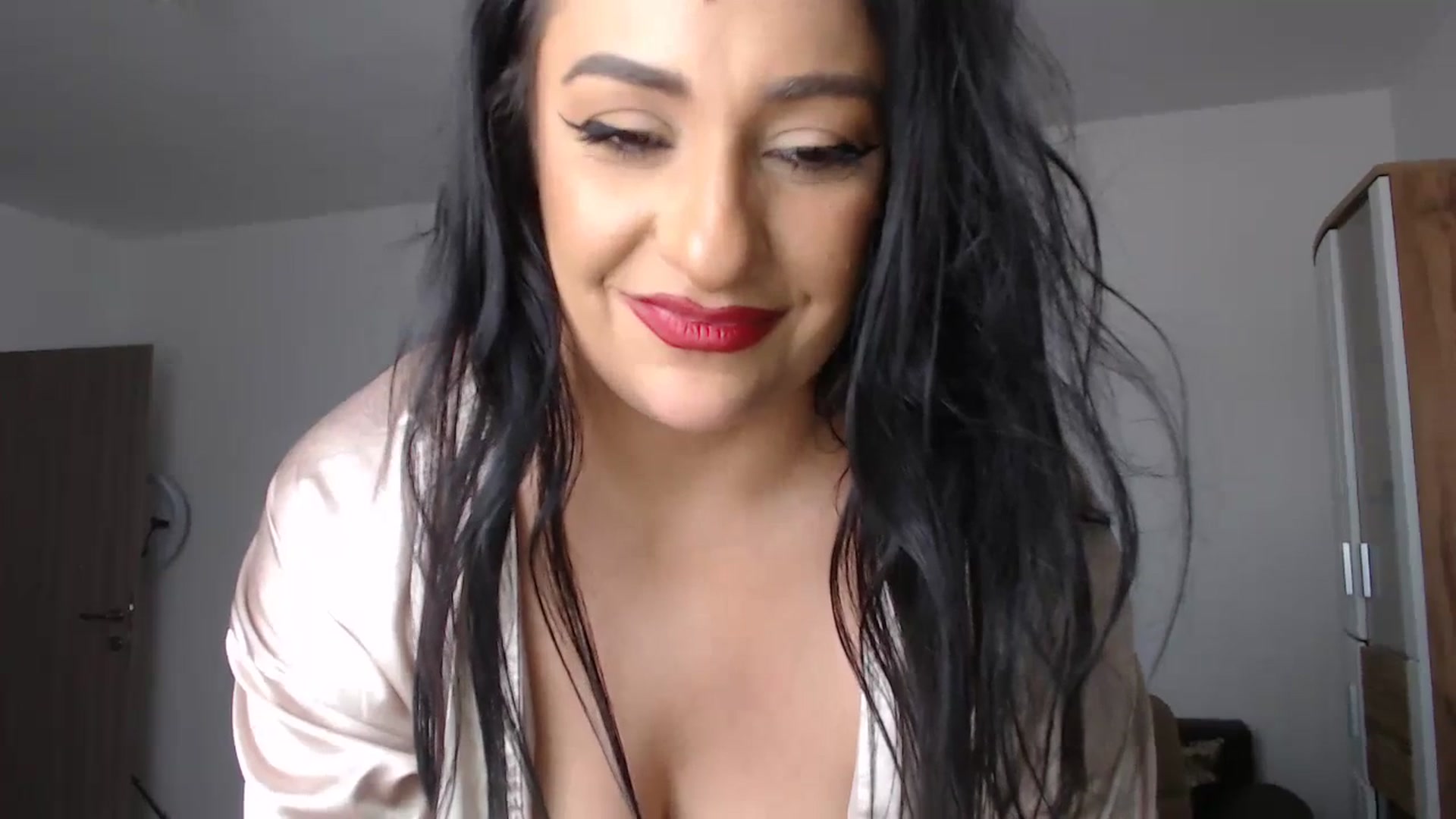 Gallery image thumbnail from BustyGeoBabyX's myfreecams stream on, 07/05/2023, 10:27 image 10 of 20