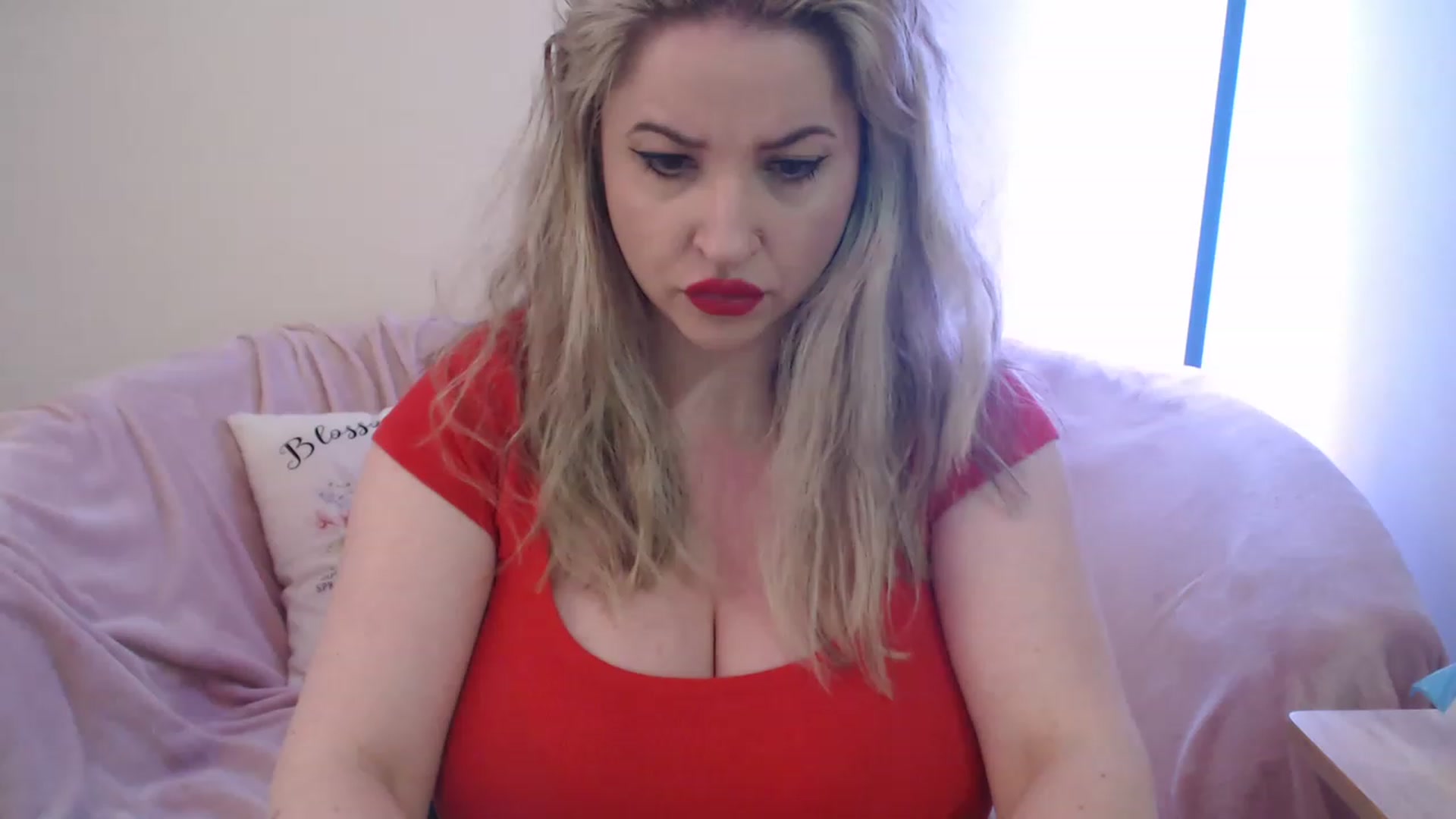 Gallery image thumbnail from BustyGirl00's myfreecams stream on, 04/12/2023, 14:07 image 12 of 20