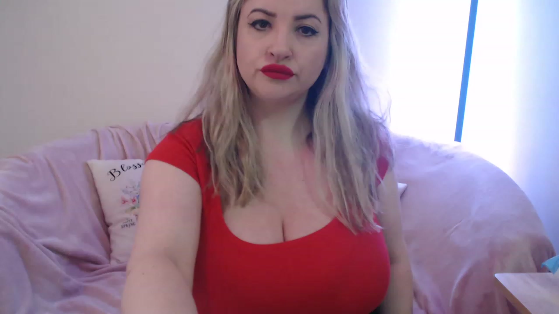 Gallery image thumbnail from BustyGirl00's myfreecams stream on, 04/12/2023, 14:07 image 11 of 20