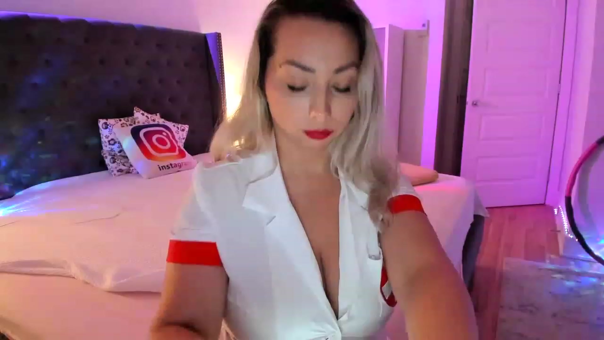 Gallery image thumbnail from BustyLeila's myfreecams stream on, 07/12/2023, 01:33 image 14 of 20
