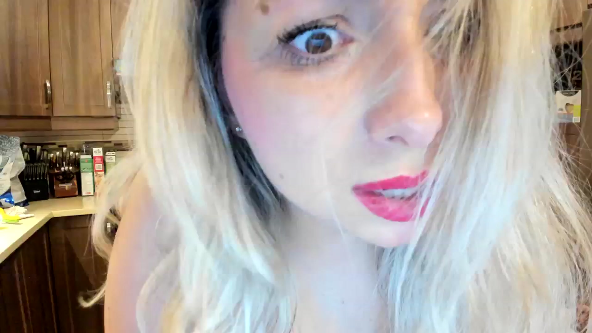 Gallery image thumbnail from BustyLeila's myfreecams stream on, 03/06/2024, 01:33 image 13 of 20