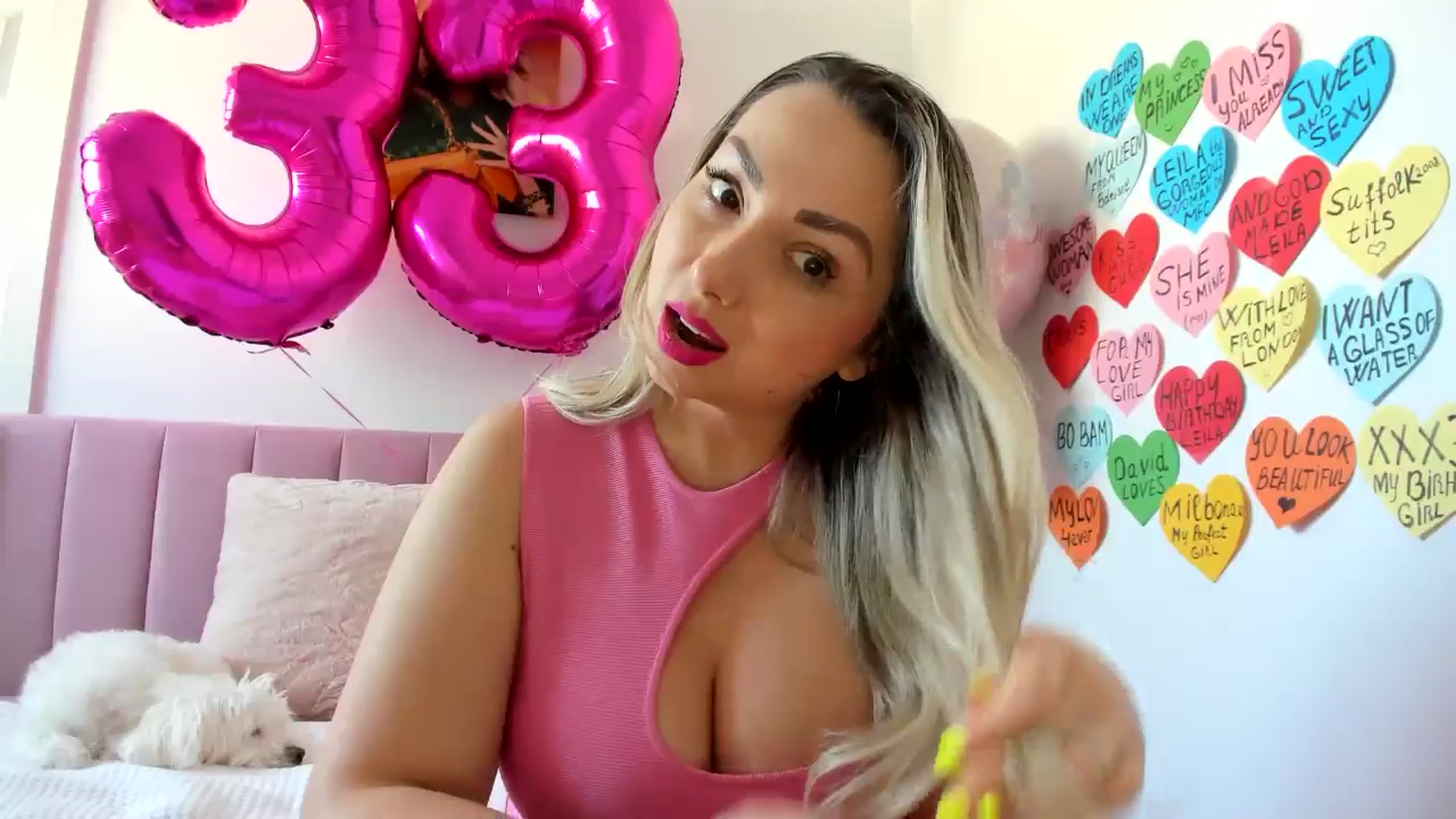 Gallery image thumbnail from BustyLeila's myfreecams stream on, 04/16/2024, 21:45 image 19 of 20