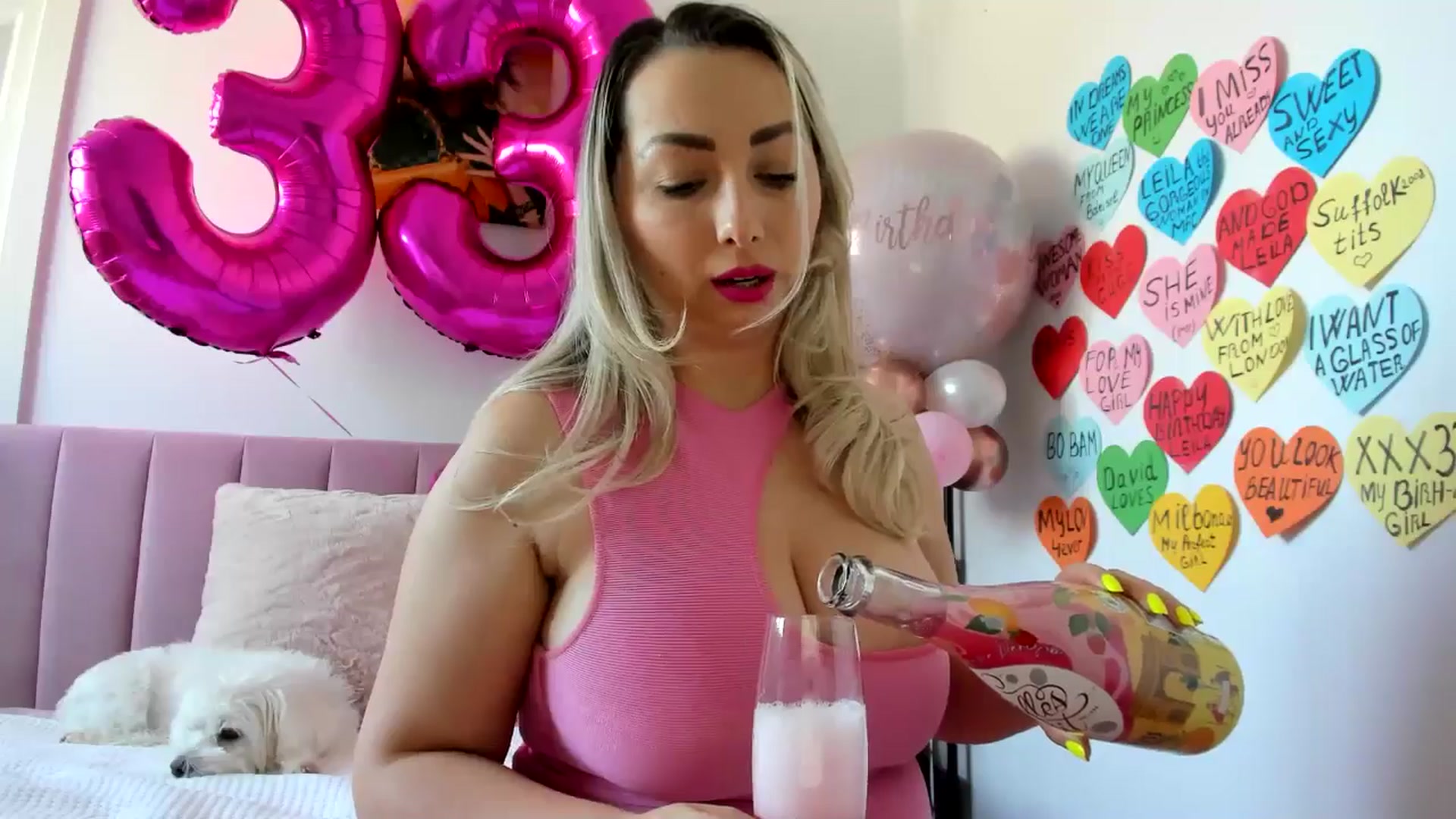 Gallery image thumbnail from BustyLeila's myfreecams stream on, 04/16/2024, 21:45 image 20 of 20