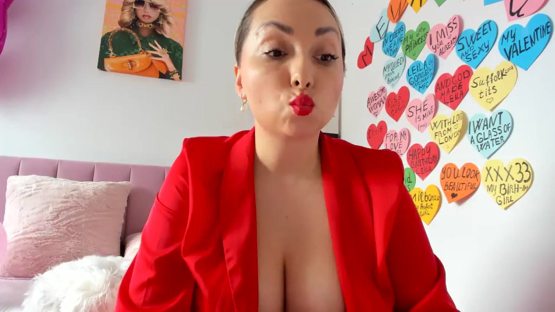 Gallery image thumbnail from BustyLeila's myfreecams stream on, 05/02/2024, 18:40 image 9 of 20