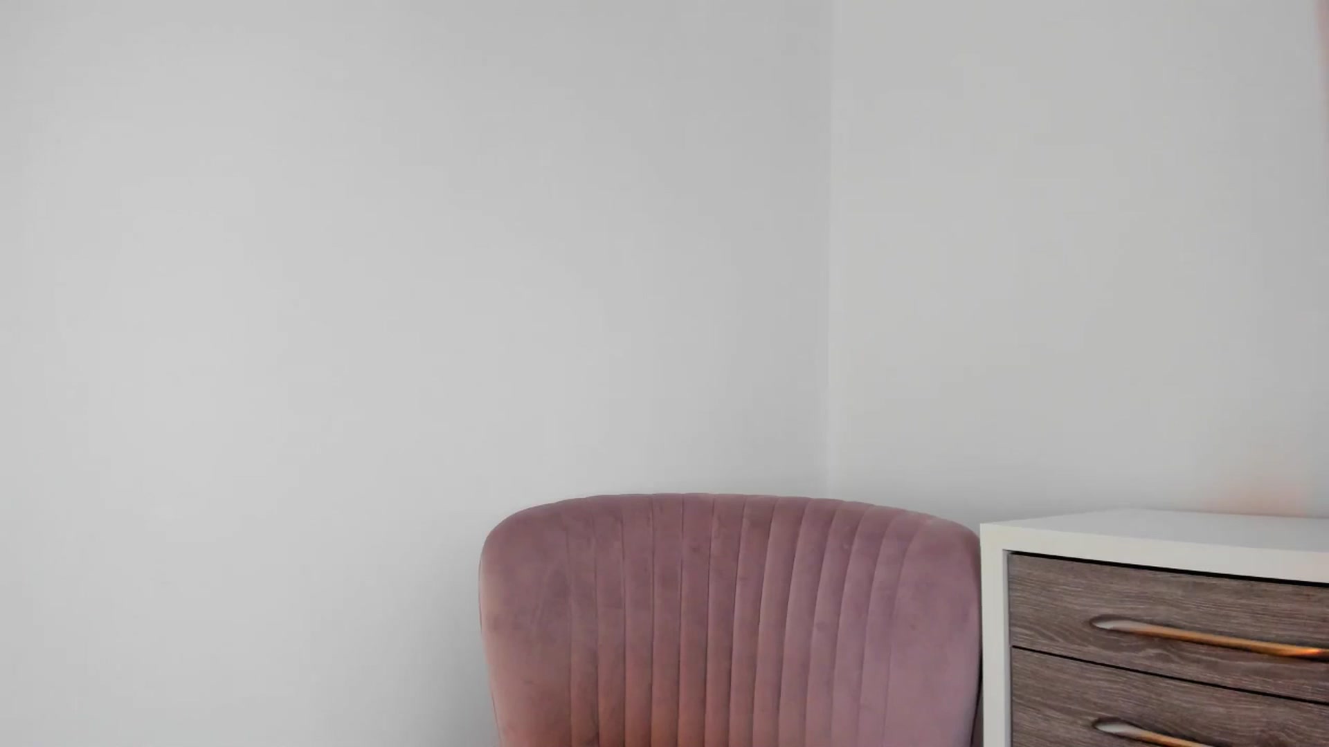 Gallery image thumbnail from BustyLeila's myfreecams stream on, 08/30/2024, 22:28 image 20 of 20