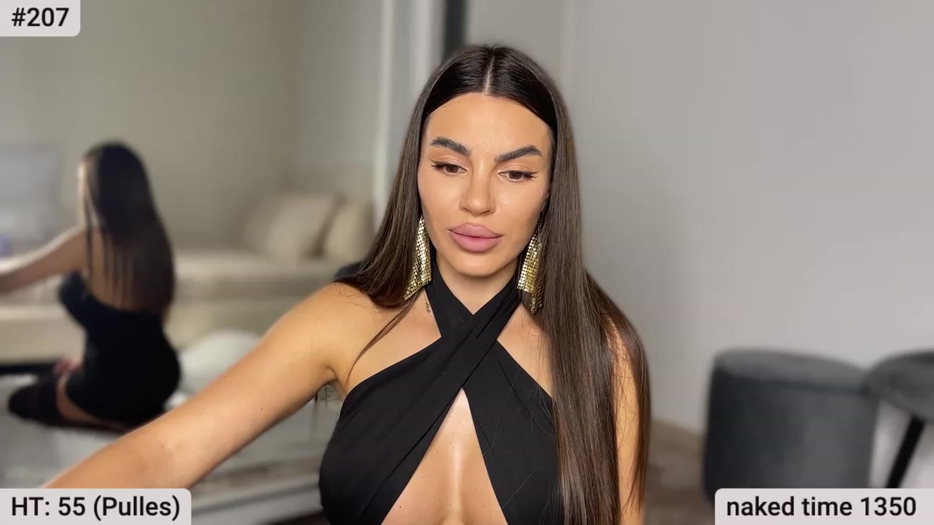 Gallery image thumbnail from BustyMiaaa's myfreecams stream on, 10/02/2023, 21:05 image 4 of 20