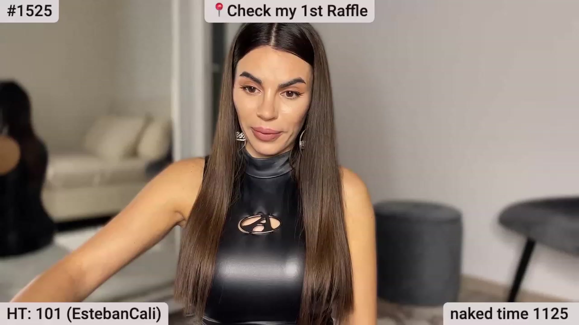 Gallery image thumbnail from BustyMiaaa's myfreecams stream on, 10/18/2023, 22:00 image 10 of 20