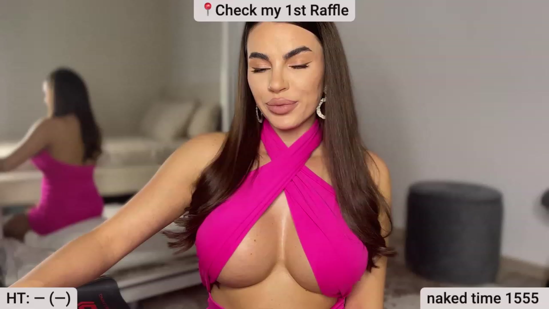 Gallery image thumbnail from BustyMiaaa's myfreecams stream on, 10/23/2023, 21:09 image 4 of 20