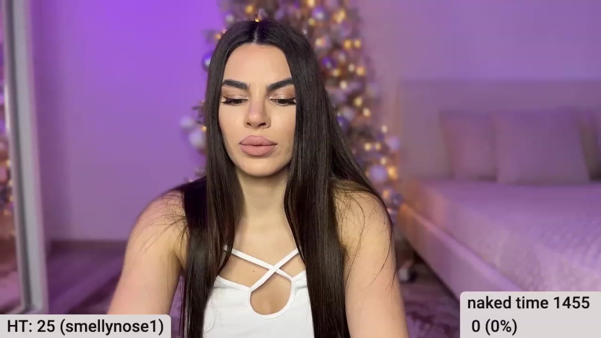 Gallery image thumbnail from BustyMiaaa's myfreecams stream on, 12/07/2023, 23:11 image 8 of 20