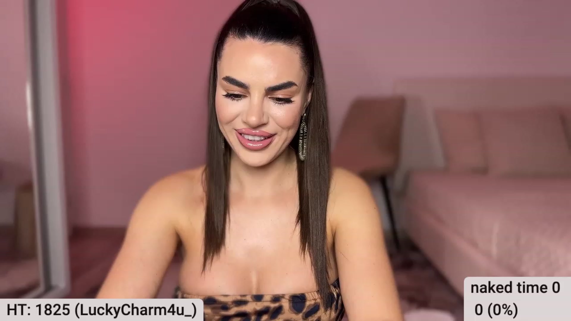 Gallery image thumbnail from BustyMiaaa's myfreecams stream on, 01/10/2024, 22:10 image 5 of 20