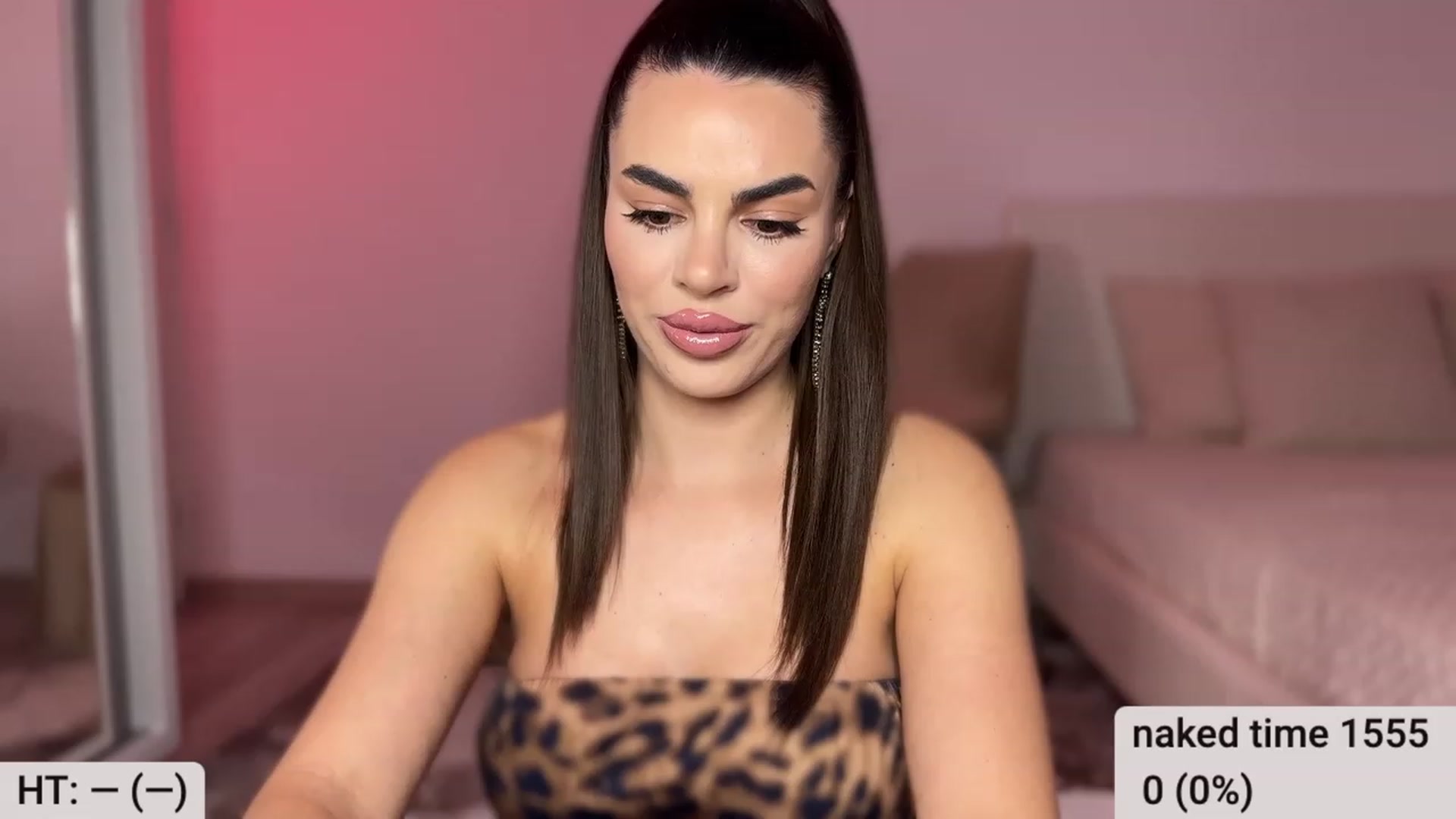 Gallery image thumbnail from BustyMiaaa's myfreecams stream on, 01/10/2024, 22:10 image 3 of 20