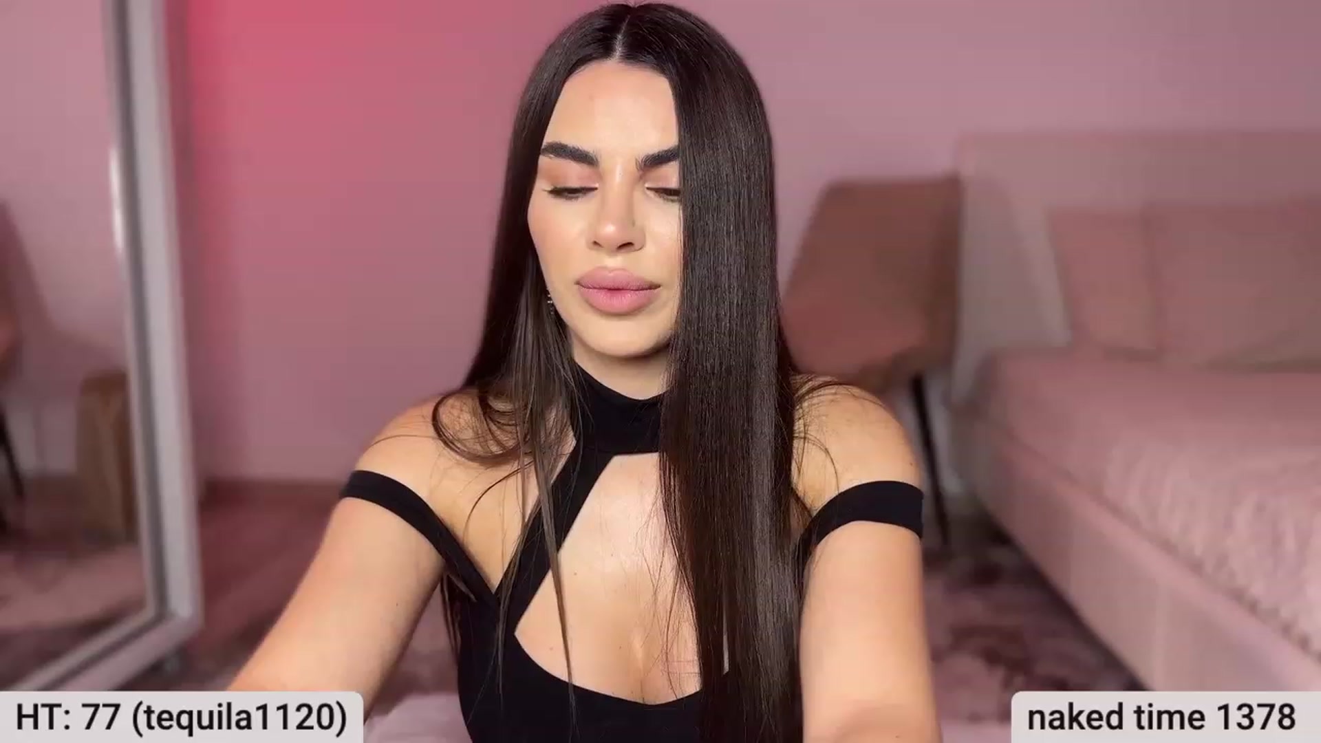 Gallery image thumbnail from BustyMiaaa's myfreecams stream on, 01/21/2024, 21:04 image 15 of 20