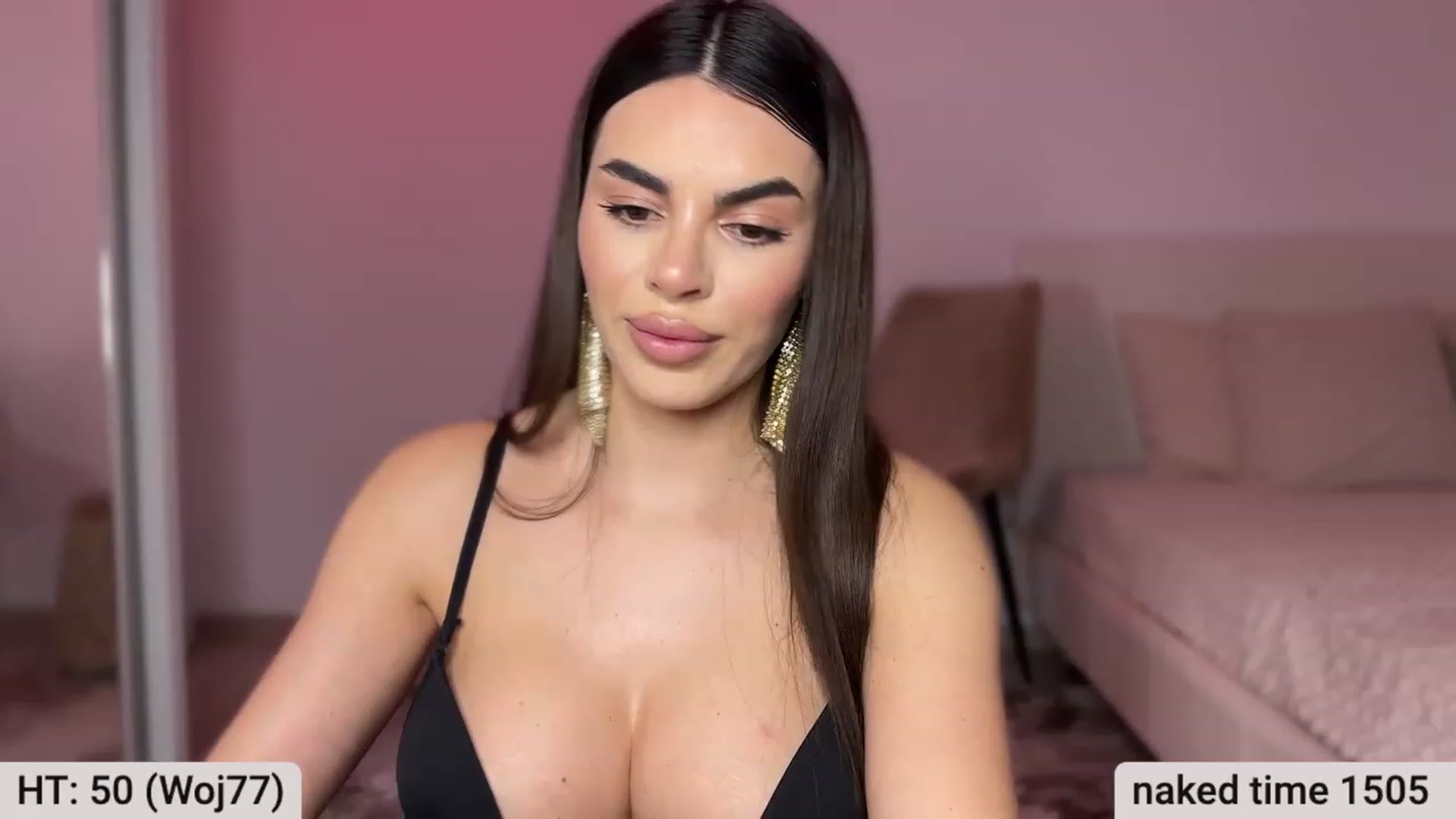 Gallery image thumbnail from BustyMiaaa's myfreecams stream on, 01/30/2024, 21:03 image 9 of 20