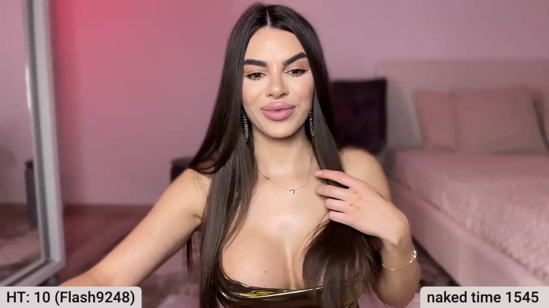 Gallery image thumbnail from BustyMiaaa's myfreecams stream on, 02/03/2024, 23:21 image 4 of 20