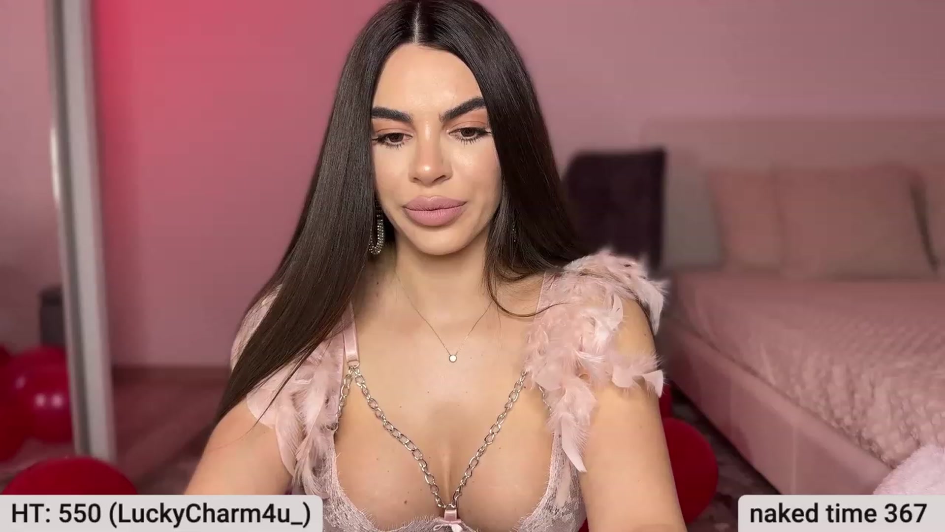 Gallery image thumbnail from BustyMiaaa's myfreecams stream on, 02/14/2024, 22:20 image 4 of 20