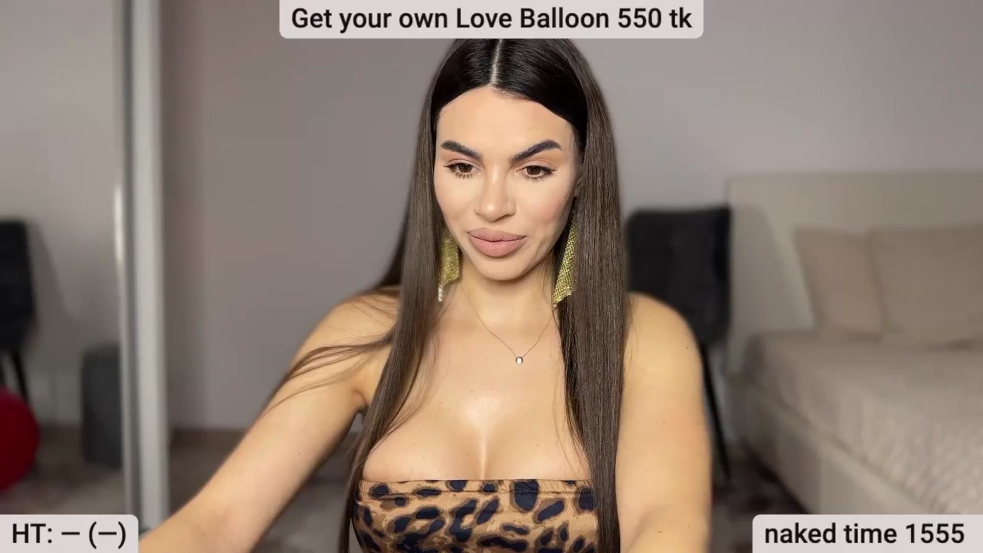 Gallery image thumbnail from BustyMiaaa's myfreecams stream on, 02/26/2024, 21:45 image 6 of 20