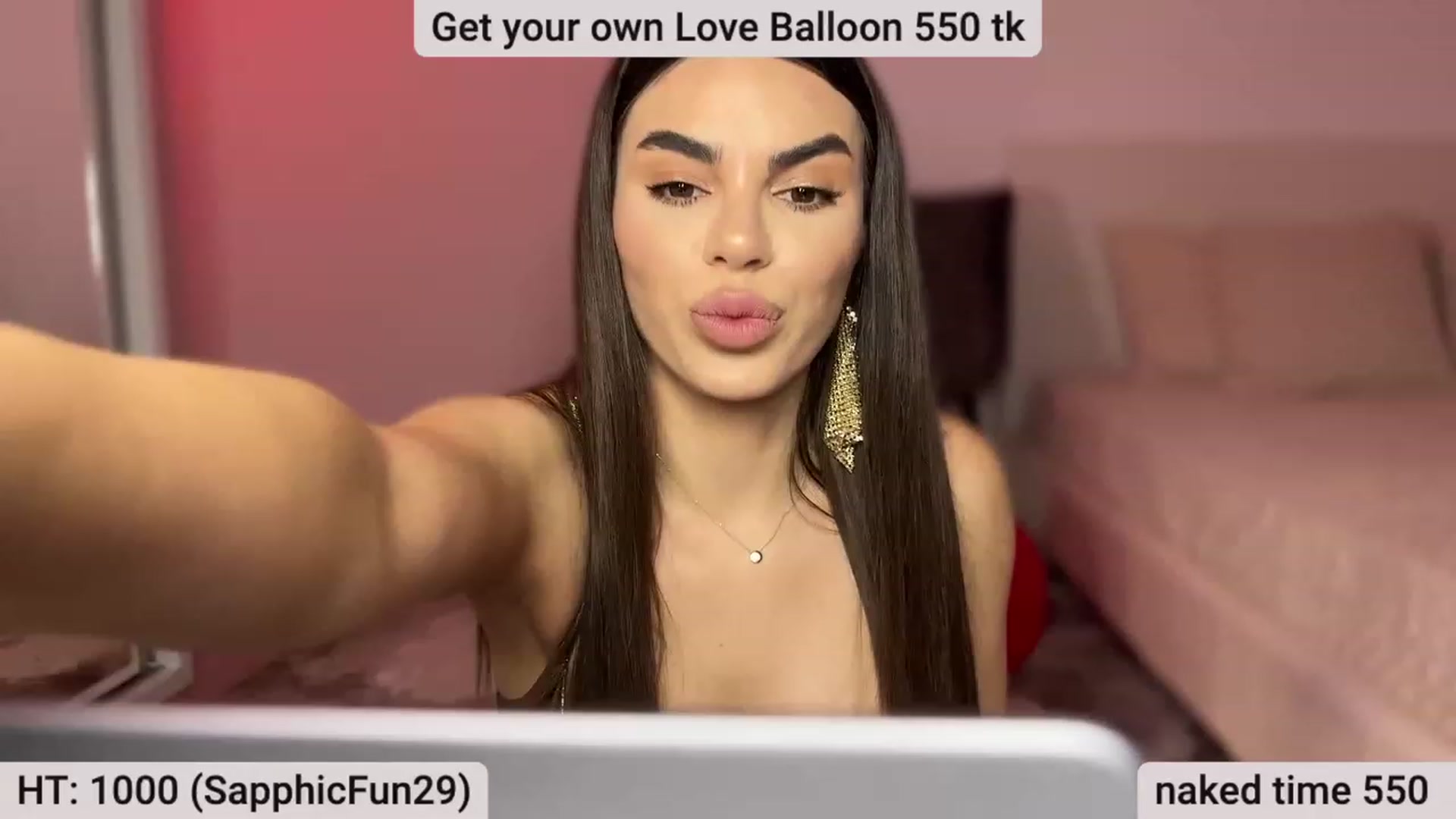 Gallery image thumbnail from BustyMiaaa's myfreecams stream on, 02/29/2024, 22:05 image 3 of 20