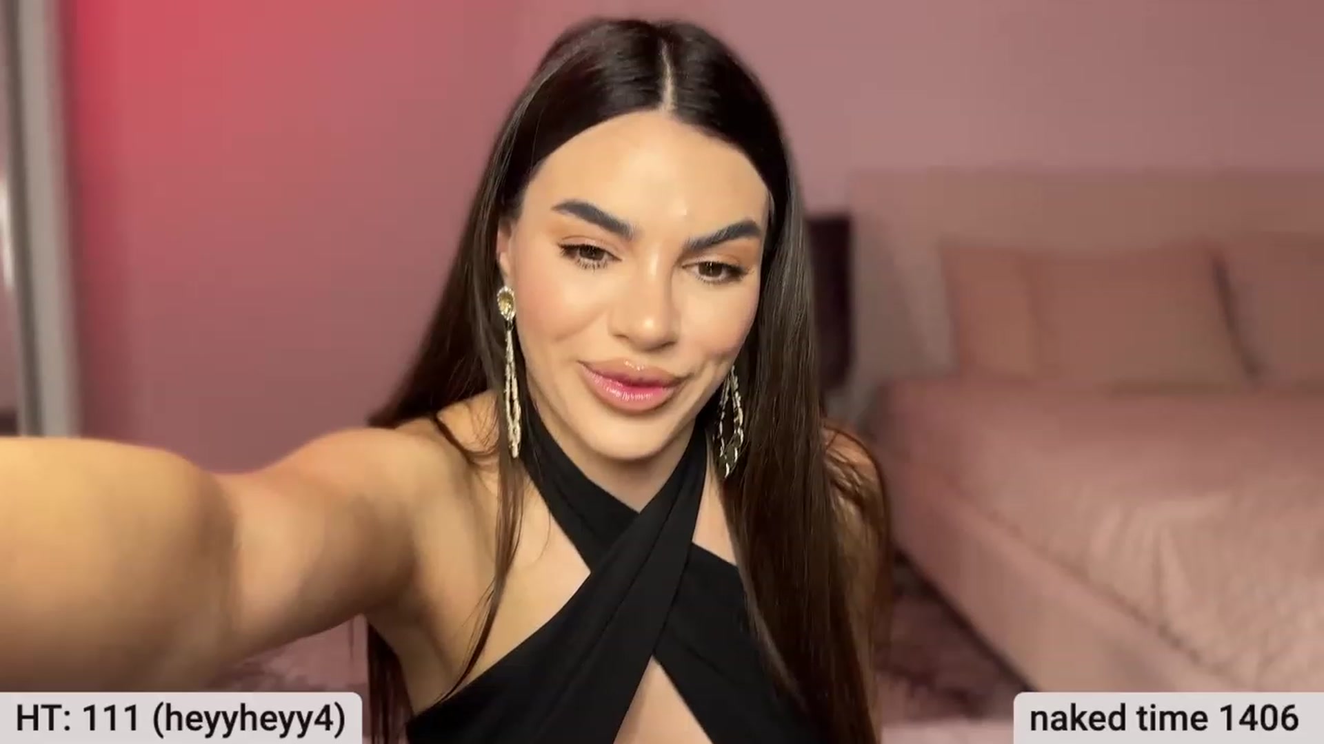Gallery image thumbnail from BustyMiaaa's myfreecams stream on, 03/08/2024, 22:21 image 16 of 20