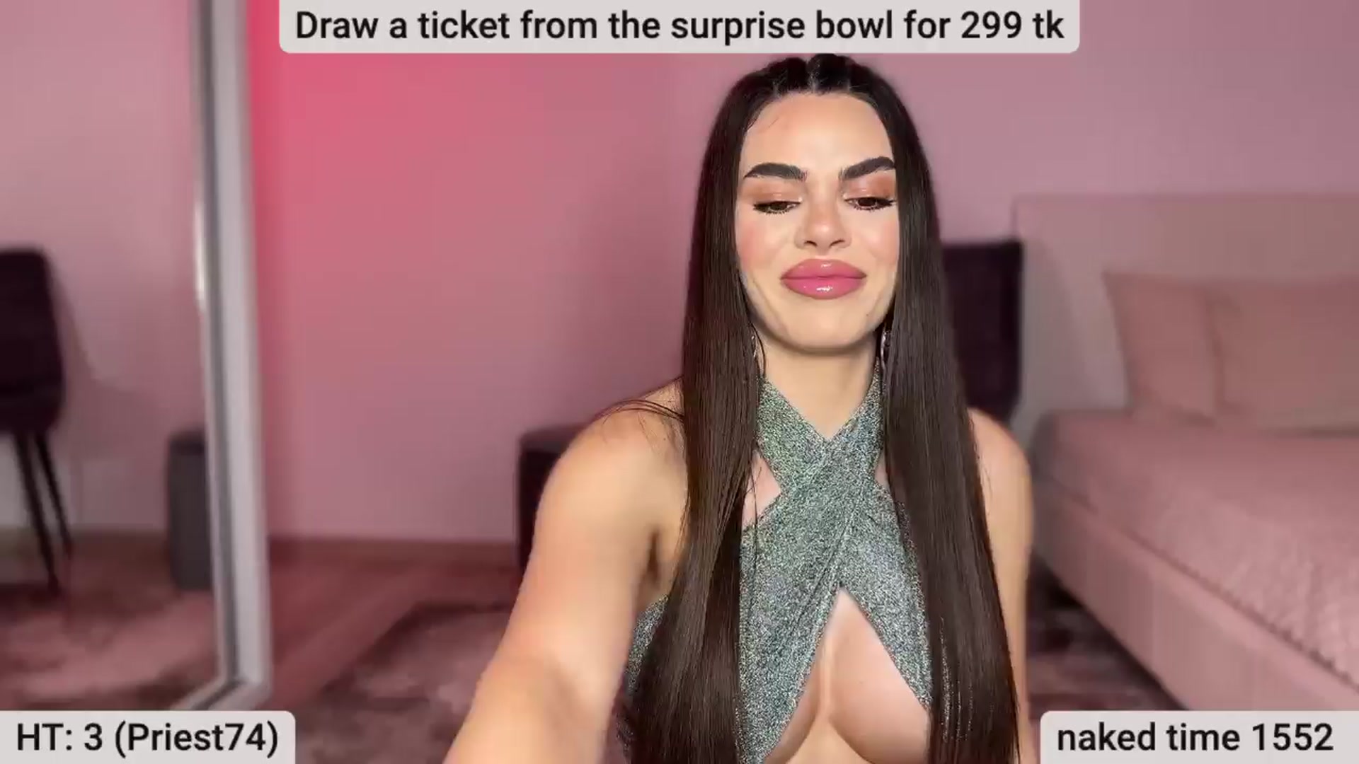 Gallery image thumbnail from BustyMiaaa's myfreecams stream on, 03/21/2024, 22:14 image 11 of 20