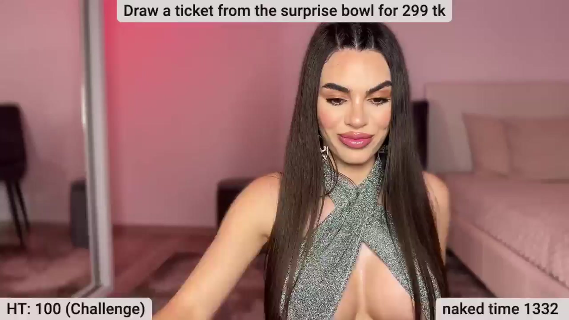Gallery image thumbnail from BustyMiaaa's myfreecams stream on, 03/21/2024, 22:14 image 13 of 20